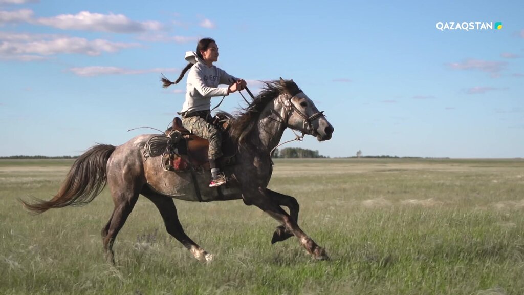 Эротикалық ферма Порно виртуалды аналар мен қарт ханымдар
