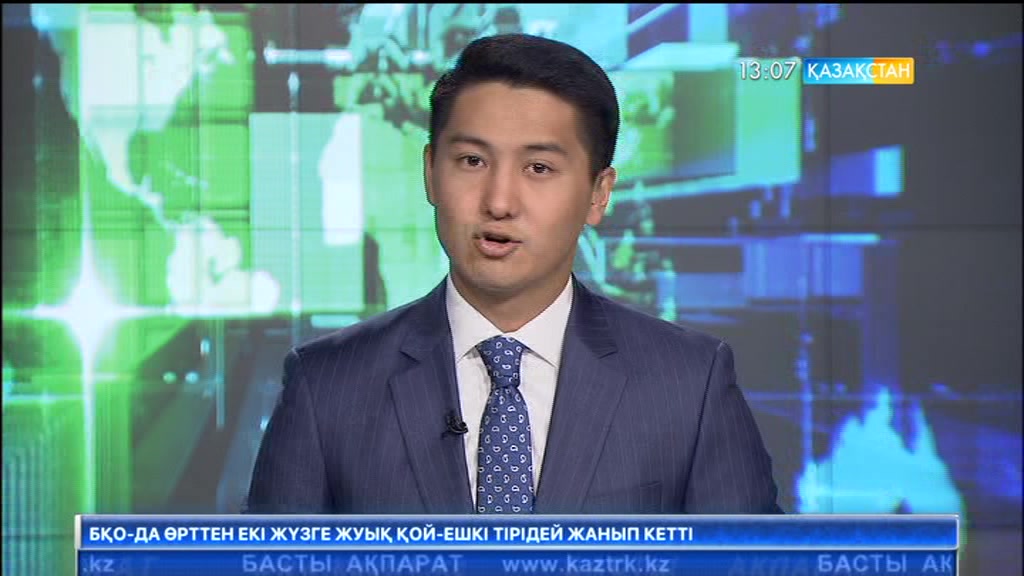 Орыс емес әйелмен жыныстық қатынасты қараңыз Қоғамдық көлікте мүшесіме қол тигізгенімнің порно видеосы