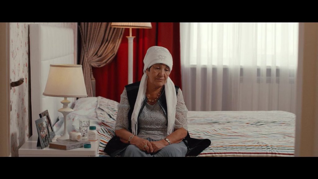 Орынборлық семіз әйел жыныстық қатынасқа жігіт іздейді.