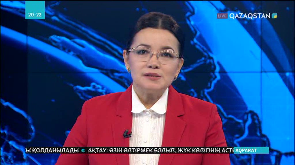 Порно видео: Ұйықтап жатқан әйелді сиқырлады